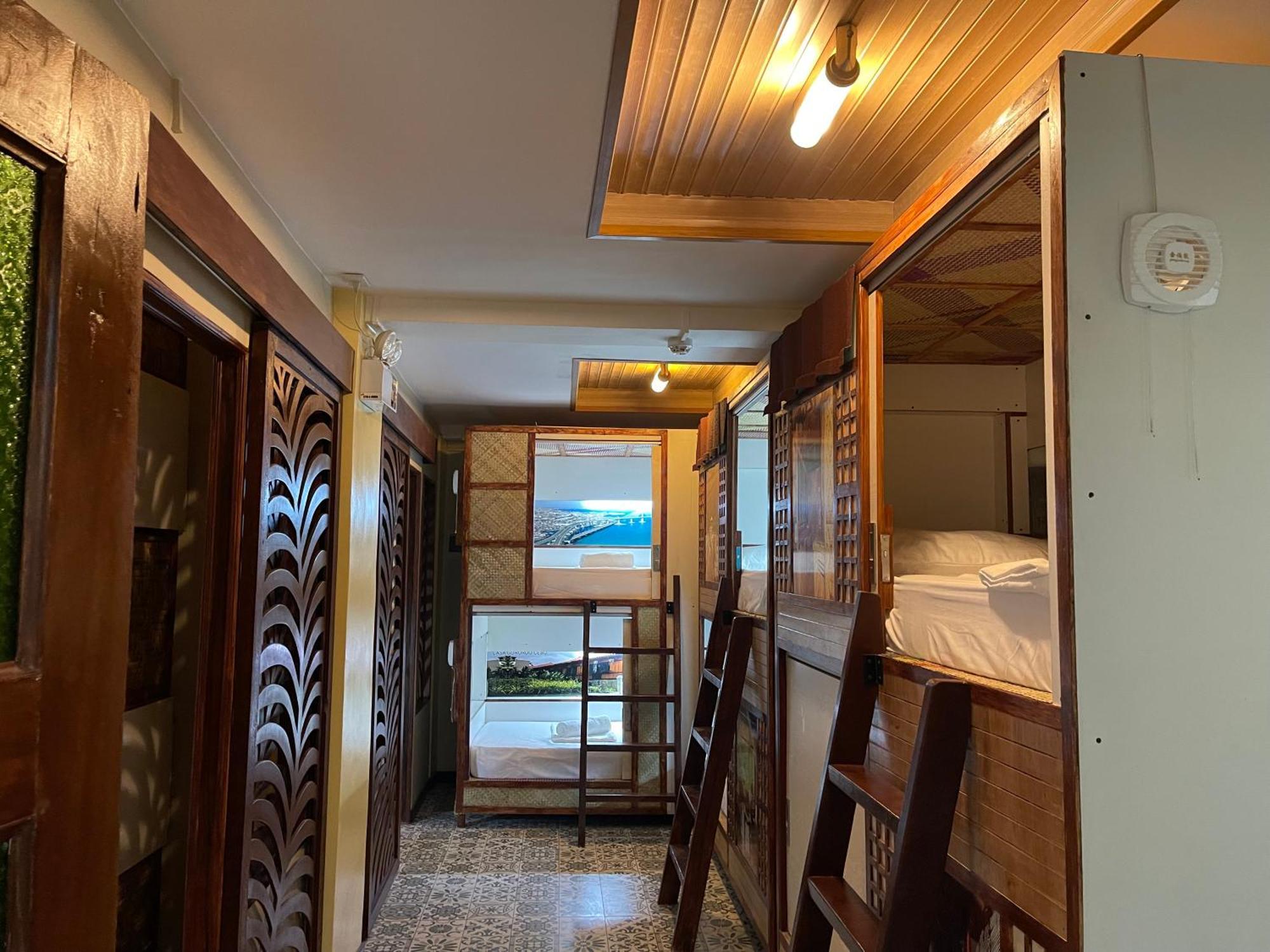 Balai Balai Capsule Hotel Cebu Extérieur photo